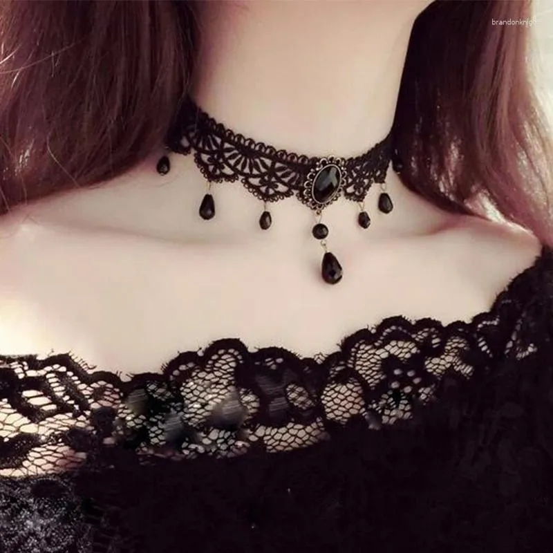 Choker Women Gothic Vintage Necklace Court Style Personalized Multi-layer Crystal Lace Collarbone Jewelry Party Gifts