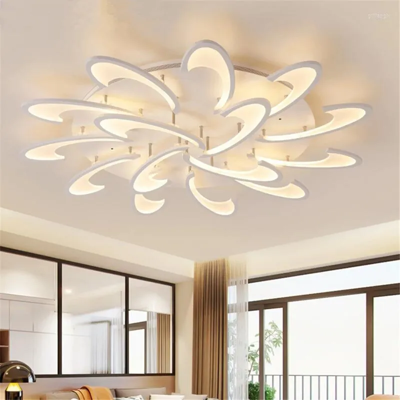 Plafondlampen 2023 Zwart witte slaapkamerlamp Modern Minimalistisch licht Luxe Noordse bloemblaadjesvormige studie Exquisite