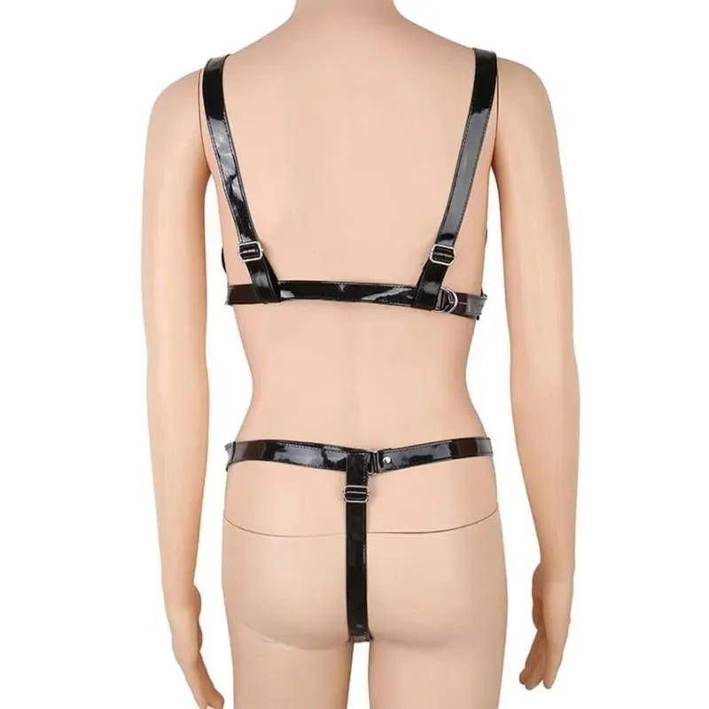 Ensembles de soutiens-gorge Lingerie Sexy pour femmes Bondage soutien-gorge et string ensemble avec chaînes en métal harnais de corps enchaîné PU cuir fétiche porter Costume