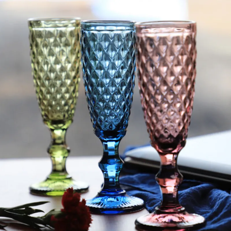 Tumblers 100200m Vintage Carved Pattern Goblet European Relief Red Wine Glass Champagne Cup Family Bar Multipurpose Set 230413