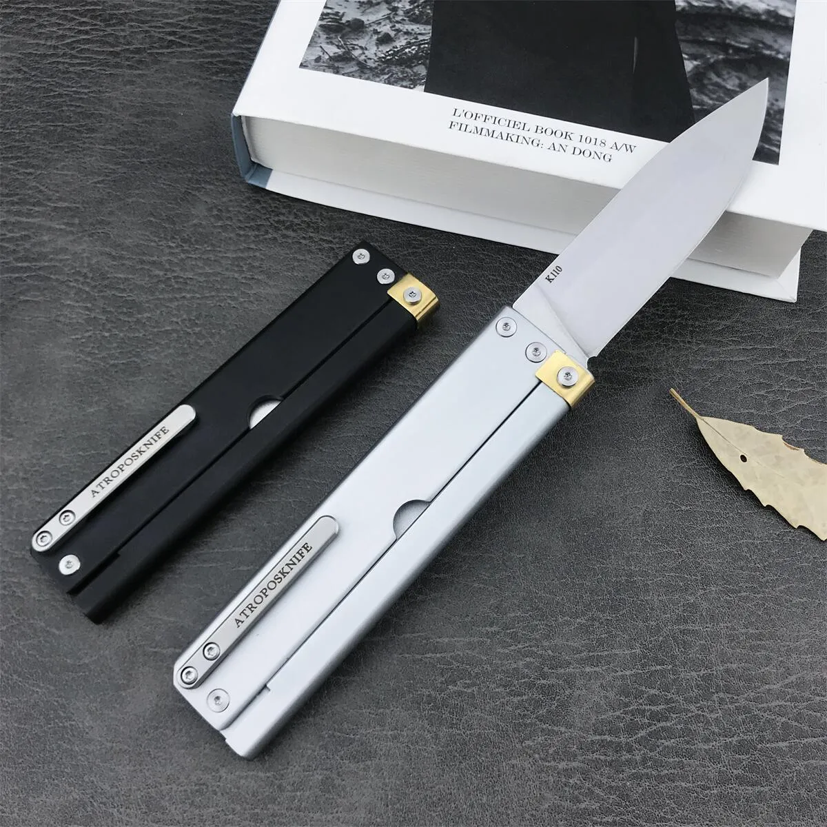 atroposknife トレーナー