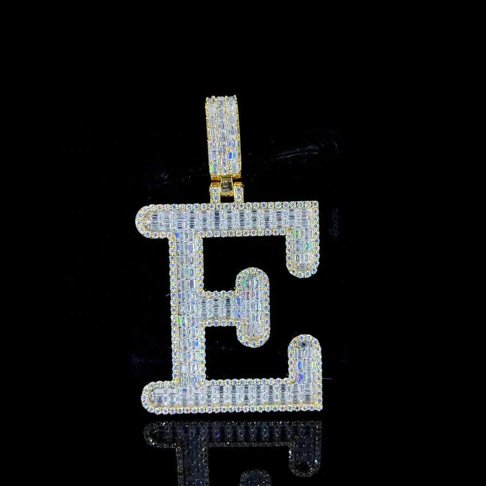 Aangepaste handgemaakte Letter 'E' hanger fijne sieraden 925 sterling zilver Iced Out Vvs Moissanite diamant beginletter charme hanger
