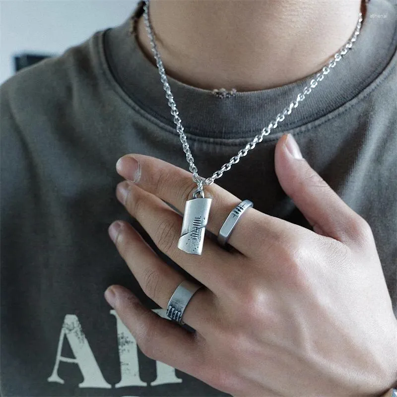 Pendant Necklaces Cement Gray Crack Necklace Niche Design For Men's Simple Ins All-Match Hip-Hop High-End Choker Trendy Charm Jewelry