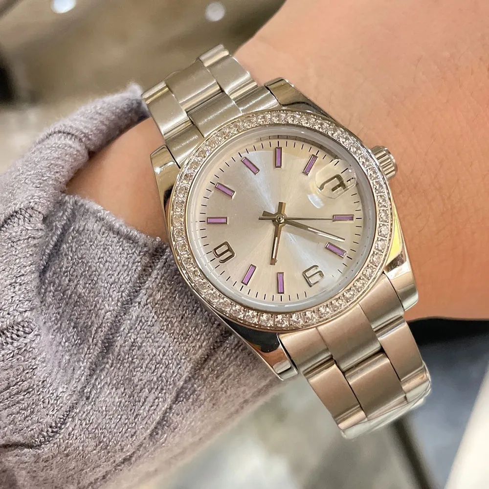 Kvinnor tittar på kvartsrörelse klockor 32 mm fodral med Diamond Lady Wristwatch Montre de Luxe