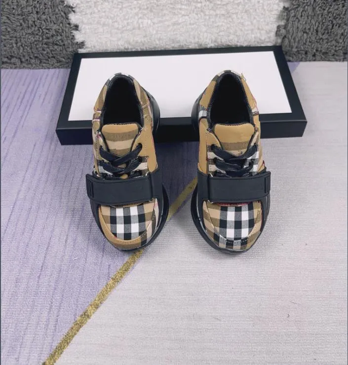 High Quality Genuine Leather Designer Baby Sneakers for Boys Girls Comfortable Kids Casual Shoes with Fashionable Stripe Embroidered Pattern