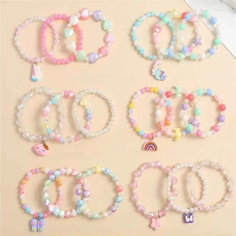 Ensemble de bracelets colorés en perles à la main en acrylique, brin 2023, pendentif fleur de dessin animé d'amour, bijoux pour enfants