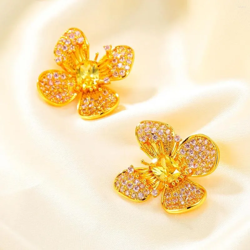 Boucles d'oreilles tendance coréenne en cuivre strass fleur fête d'anniversaire bijoux de luxe accessoires de mode créatifs pour femmes cadeau