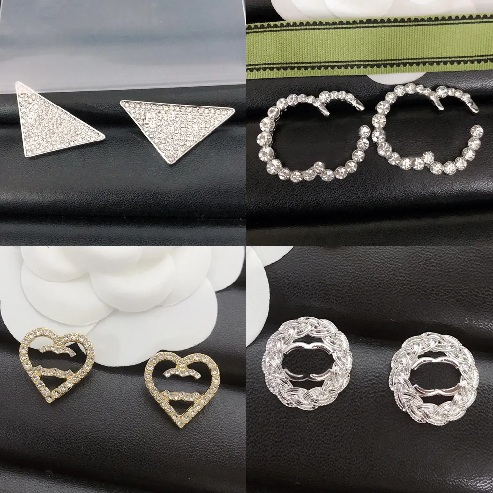 Women Designer Stud Earrings Stud Earring Loop Drop Love Jewelry Fashion Par Presentörhängen Populära bröllopsfest Tillbehör Gåvor