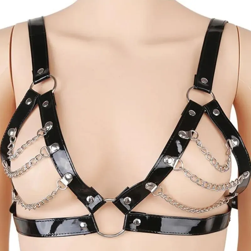 Ensembles de soutiens-gorge Lingerie Sexy pour femmes Bondage soutien-gorge et string ensemble avec chaînes en métal harnais de corps enchaîné PU cuir fétiche porter Costume