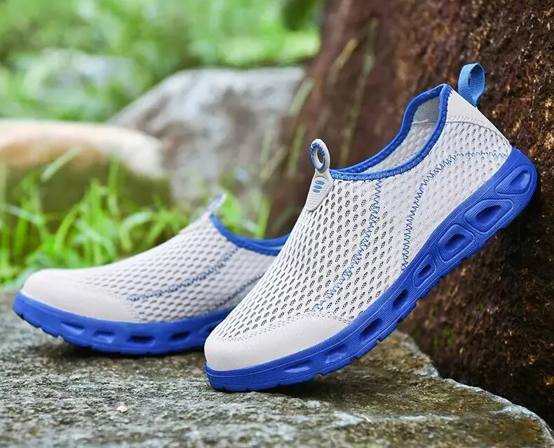 Neue verkaufende Frauen Männer Slip On Laufschuhe Sommer Atmungsaktive Watschuhe