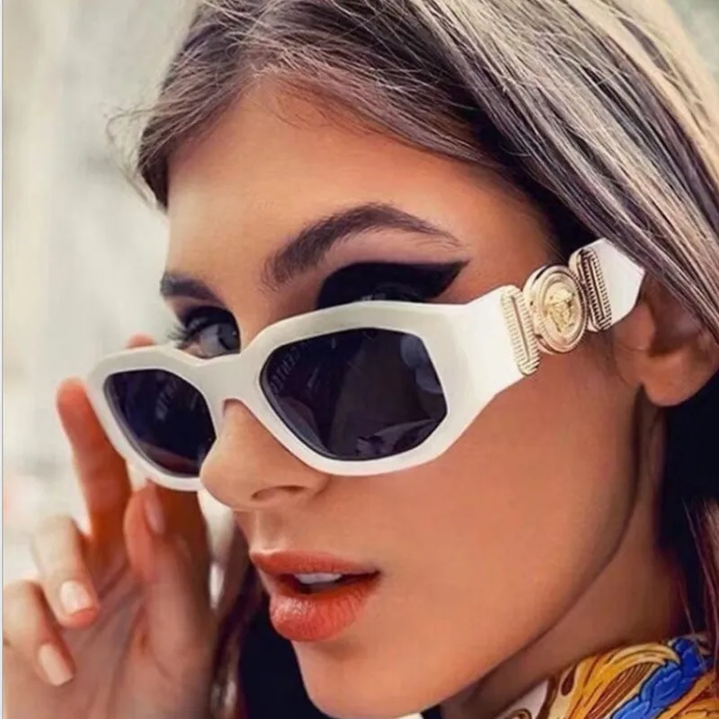 Vintage Designer Sunglasses Fashion V Frame Eyeglasses Outdoor Party Black White Shades Sun Glasses For Women Men S45