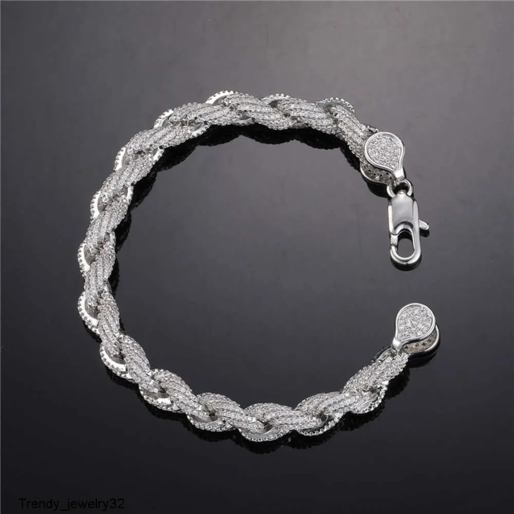 Dropshipping del braccialetto Hip Hop della catena della corda di lusso ghiacciata della catena di torsione di zirconi cubici di Bling CZ di 8MM