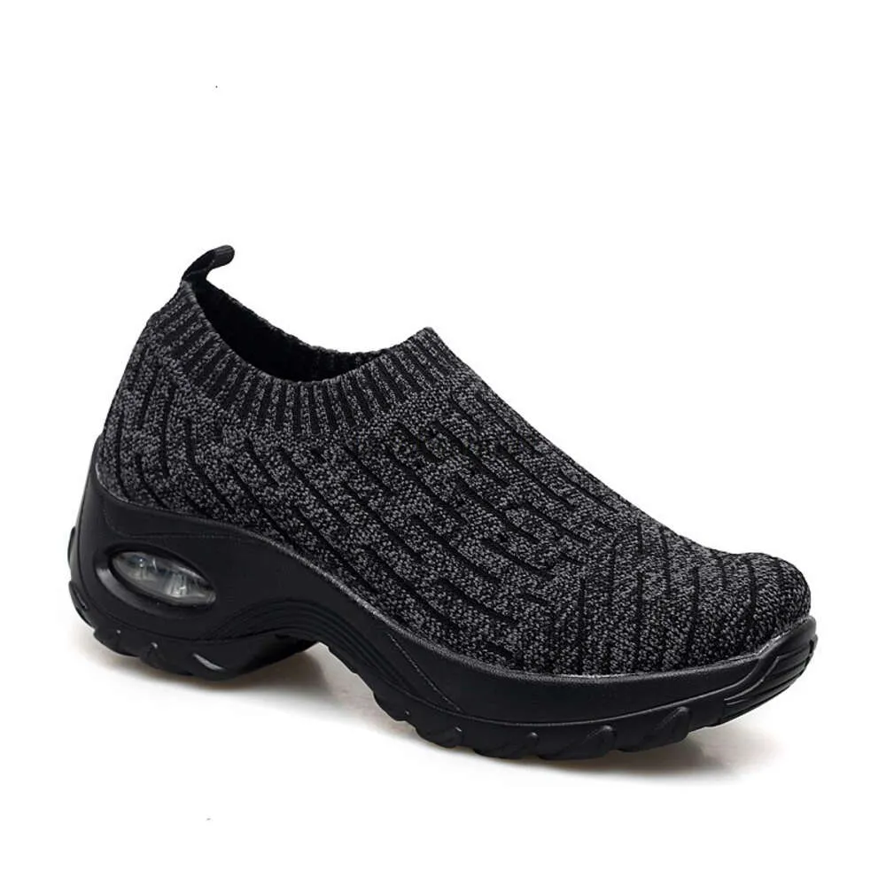 Laceless Running Men Shoes Black White White Treasable Mens Mens Canvas Shoe Sports Sneakers Runners Size 35-42 04760186 S