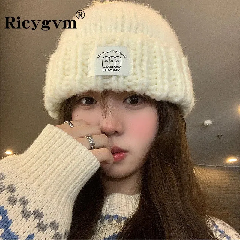 BeanieSkull Caps RICYGVM Gorros coreanos Gorro de punto de lana gruesa Gorros de color sólido para mujeres Gorro de orejeras cálidas de invierno Gorro para montar en esquí para niñas 231113