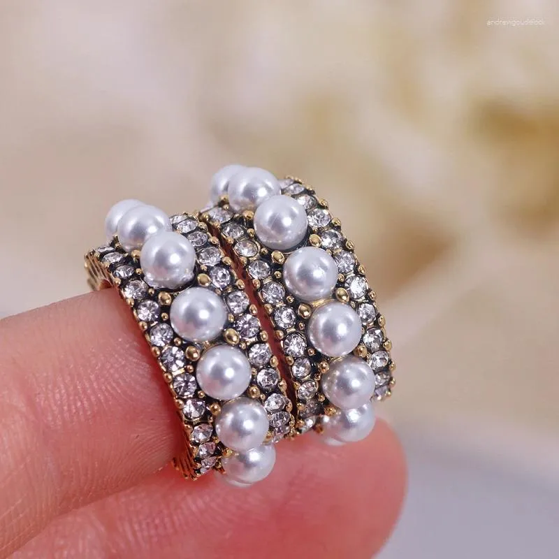 Studörhängen vintage stil simulerad pärla örhänge för kvinnor full kristall strass geometrisk rund båge uttalande smycken