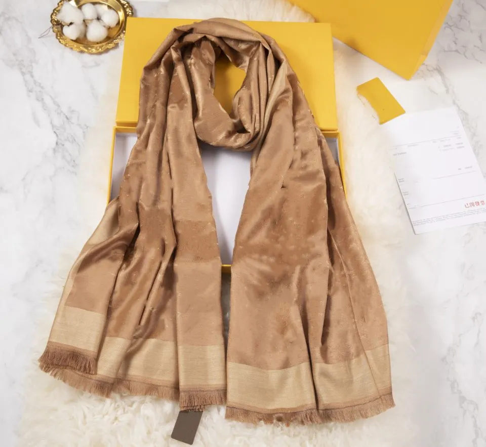 패션 mens 디자이너 스카프 100%면 Jacquard 여자 스카프 양면 컬러 블로킹 프린지 가장자리 크기 180cmx70cm wit