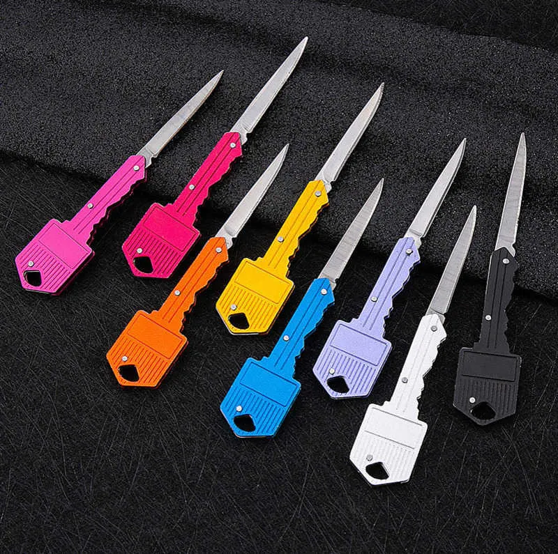 10 colors New Designer Car Keyring Hunting Knives Safety Keychain Set Wholesale Self Defense Keychain Bulk Alarm Keys Whistle