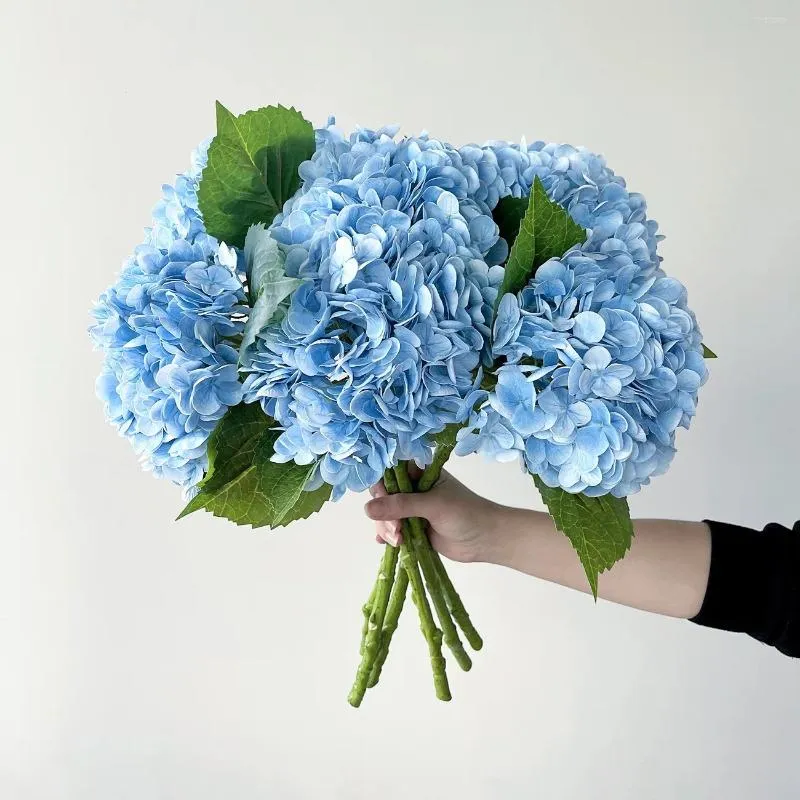 Fleurs décoratives en gros fleur de simulation tactile 3D - l'artificielle parfaite pour chaque occasion