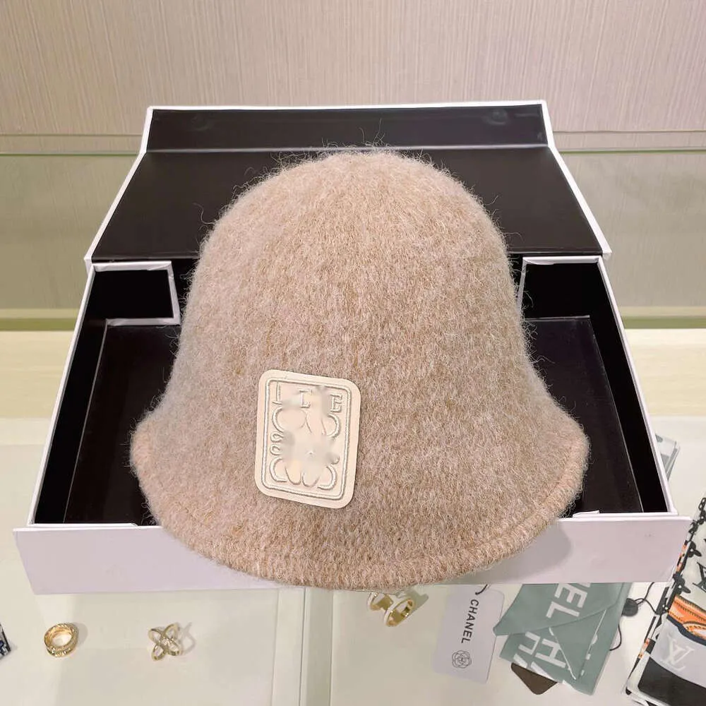 Loewewe Design Beanie Hat Cappello da pescatore alla moda di alta qualità Cappello uomo e donna Cappello in lana Classico autunno e inverno caldo cappello lavorato a maglia