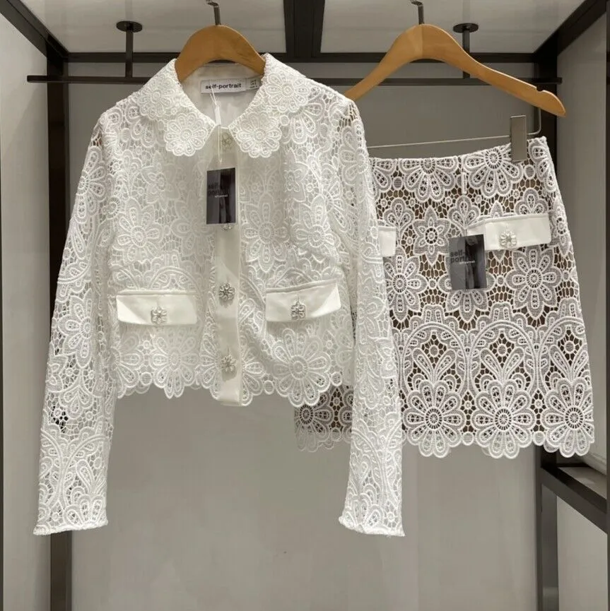 Floral Guipure Cropped 2 Piece Embellished Dress Set with Mini Skirt for