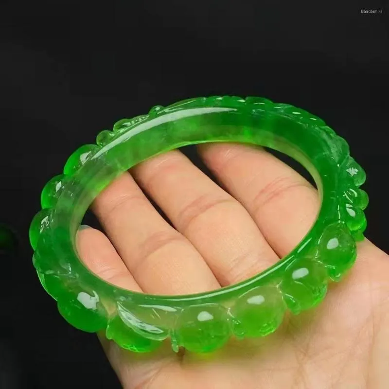 Bangle High Natural Myanmar Jadeite Armband Exquisite Imperial Green Carved Retro-Archaic Mönster Grace Princess Jewelry