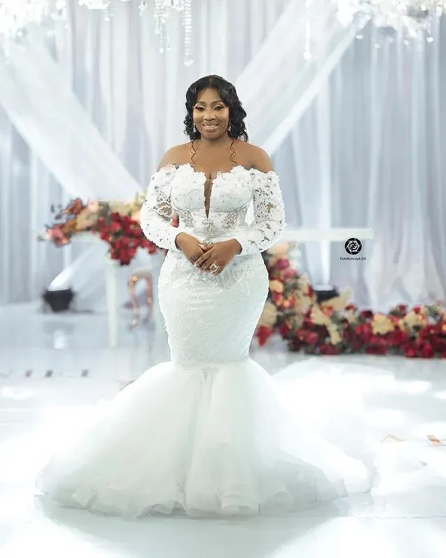 Lusso fuori dalla spalla plus size arabe aso ebi lussuoso lussuoso pizzo abiti da sposa vintage abiti da sposa maniche lunghe