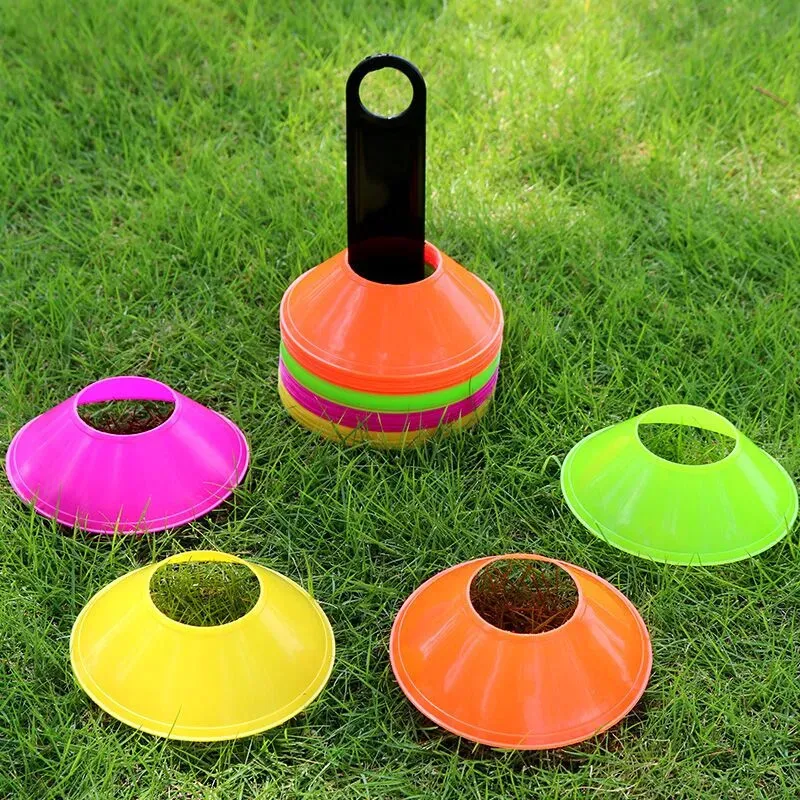Balls 50pcslot Outdoor Sport Football Training Disc Cones Track Space Marker Inline Skating Cross Speed Agility Safety Signal Soccer 231113