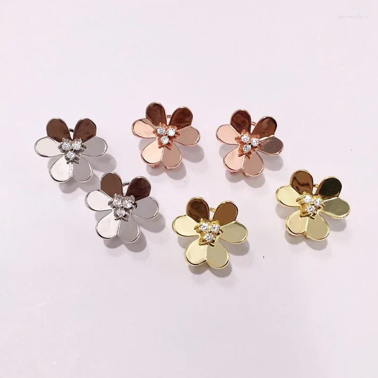 Stud Earrings High Finish Rose Gold Color Delicate Three Leaf Clover Flowers Six Petal For Women Earings Fashion Jewelry 2023