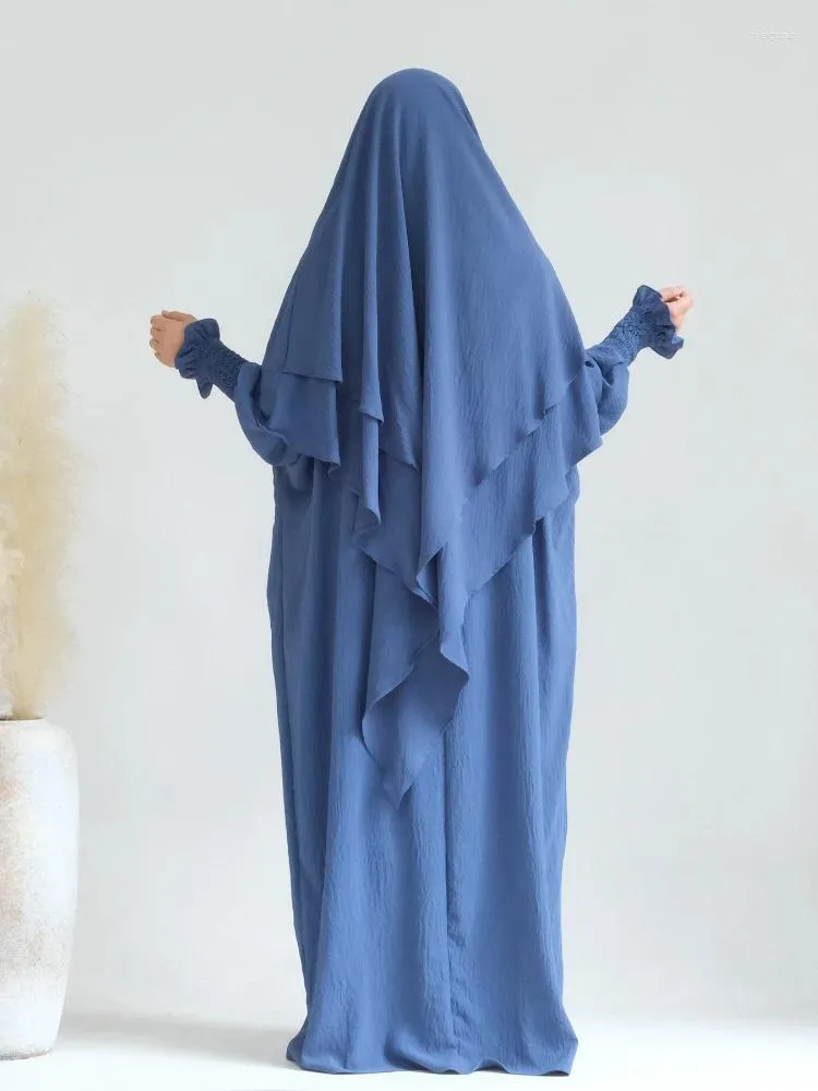 Etniska kläder 2 lager lång hijab khimar med abaya ramadan bönutrustning islamisk klänning dubai kalkon muslimska kvinnor jazz crepe jilbab bit