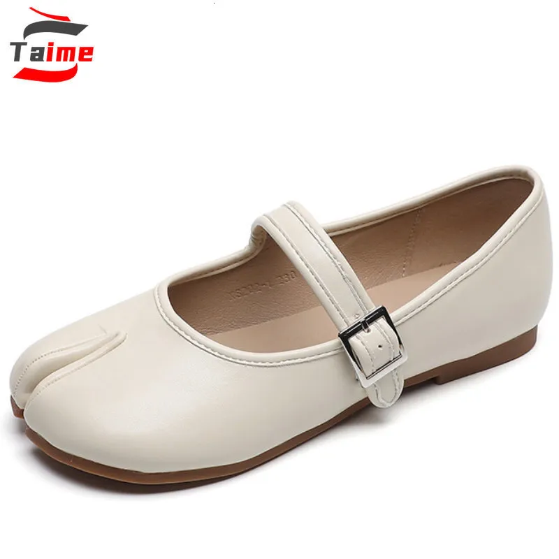 Chaussures habillées en cuir argenté chaussures de luxe divisées chaussures plates femme femme mary janes tabi ninja appartements femelles robes confortables chaussures de fête de poire