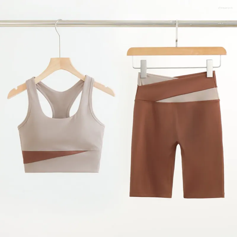 Conjuntos ativos moda yoga terno ginásio bonito sutiã traseiro shorts conjunto de duas peças feminino exercício verão respirável esportes leggings