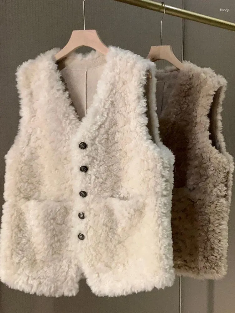 Damesvesten Lamswollen vest Dames V-hals High Street Vest met knopen 2024 Winterbont Alles-in-een Mode Koreaanse mouwloze jas