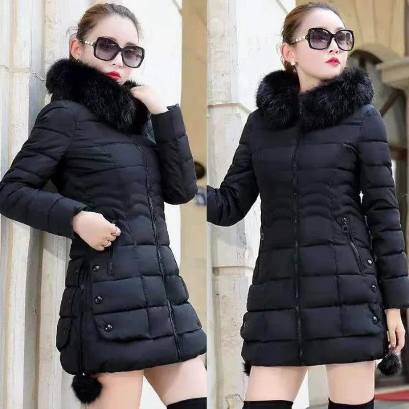 Winter Women Gacket Parka Big Fur Terced مقنعين معطفًا دافئًا سميكًا معطفًا غير رسمي أزياء أوروبية أزياء أسود قمم أنثى سوداء