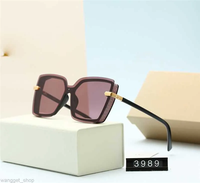 2023 luxe Designer Summer Style tempérament femmes lunettes de soleil super léger UV Protection Fahion Mixed Color Come With Box glass