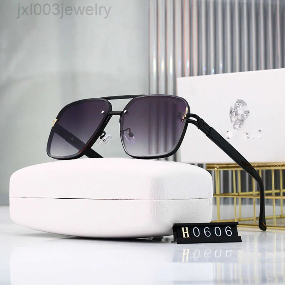 Versace Frameless Rimless Sunglasses with UV380 Protection  display picture 2