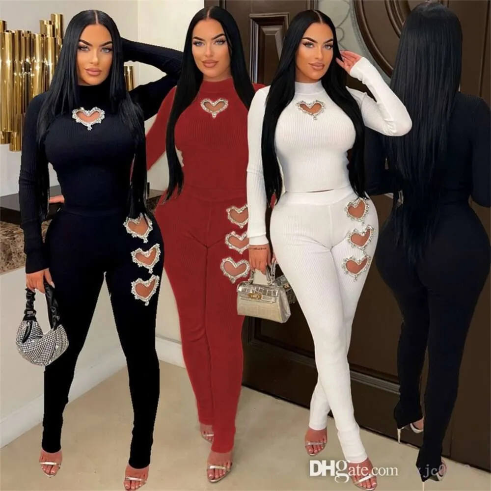 Womens Tracksuits Two Pieces Set Designer 2023 New Heart Shaped Hot Brick Solid Color Set Slim Sexy Sportwear 3 Colours