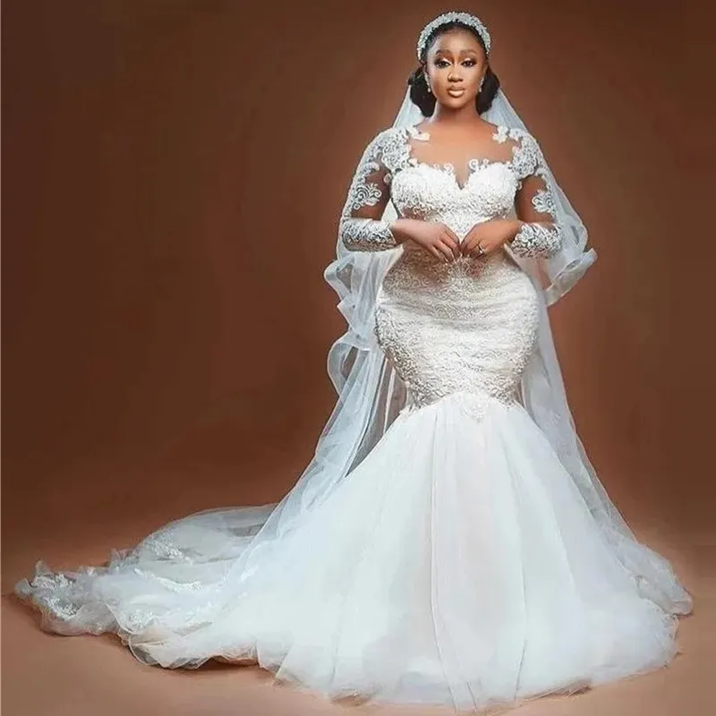 Afrique du Sud Robes De Mariée Sirène Dentelle À Manches Longues Balayage Train Tulle Robes De Mariée Sheer O-cou Arabe Aso Ebi Robes De Novia Plus Taille