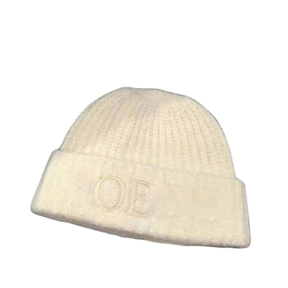 Projektantka czapka czapka zima ochrona Kobiet Ucha ciepła wiatroodporna kapelusz moda zwykła czapka na zewnątrz Hat narciarski podróżny