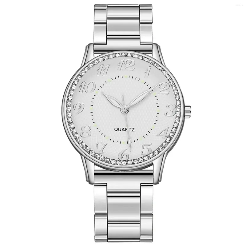 Montres-bracelets strass cadran décor montre à quartz pointeur lumineux et échelle non mécanique pour cadeau d'anniversaire idéal pour la Saint-Valentin