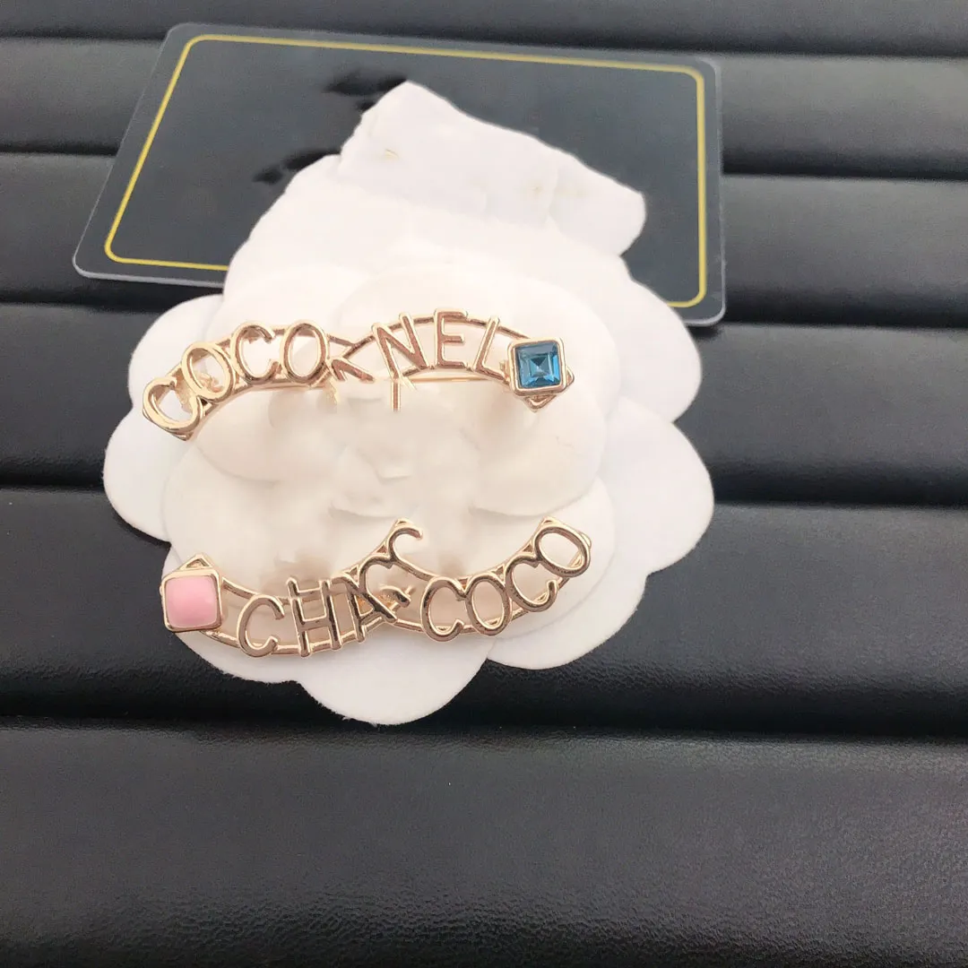 GG GG Designer Brand Letter Broches Gold Ploated Pins roestvrij staal vrouwen imitatie Pearl broche charme pak pin trouwen trouwfeest cadeau JE