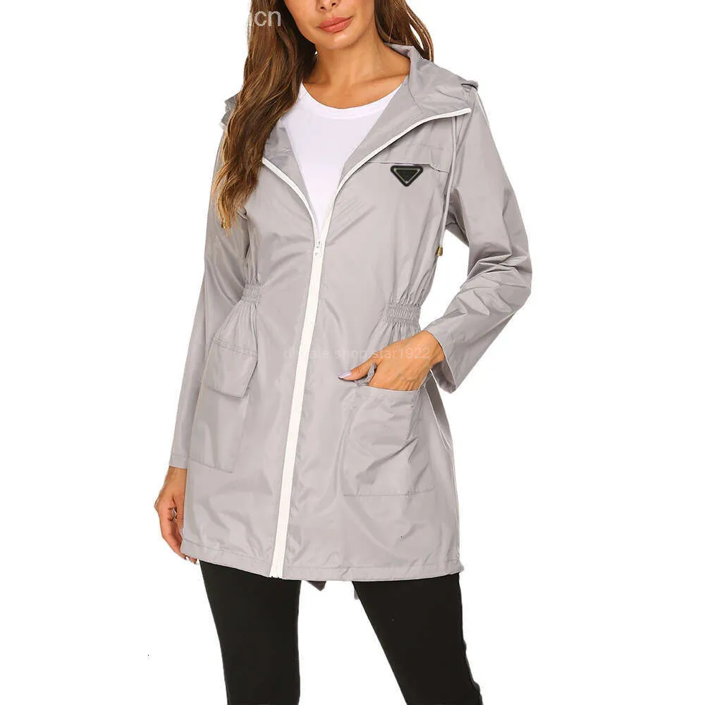 P-ra Designer Brands Veste à capuche pour femme tendance à la mode High Stree Sports Casual Charge Coat Débardeur à capuche Short imperméable et résistant à l'humidité S-4XL star1922