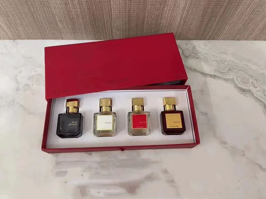 Hoge kwaliteit Parfum 30 ml x 4 stuks set Rouge 540 A la rose oud zijde stemming 724 Eau De Parfum Geur Man Vrouw Keulen Spray Langdurige geur snel schip M2G1