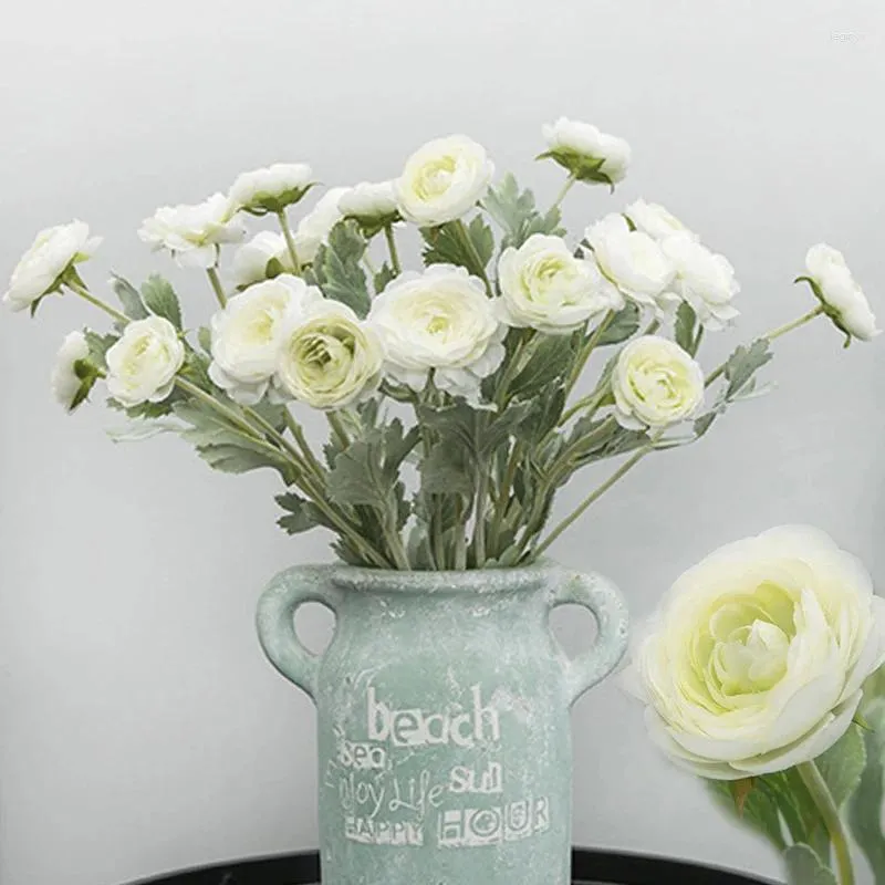 Flores decorativas linda família real britânica nobre artificial ranunculus asiaticus seda 3 cabeças orvalho lótus decoração flor falsa a6840