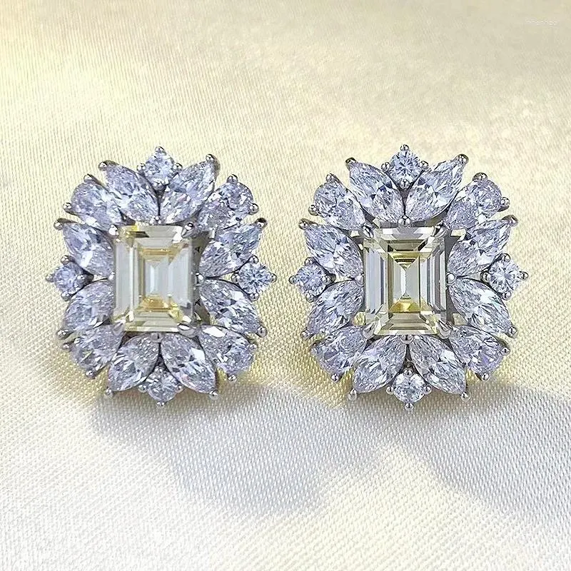 Boucles d'oreilles à tige en argent 2023 S925, ensemble de luxe avec diamant jaune et taille émeraude, mode pour femmes en Europe et en Amérique