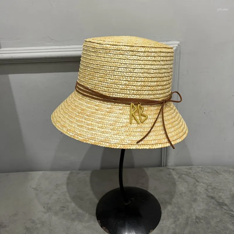 Chapéus de aba larga chapéu de balde de palha para mulheres retrô elegante passeio ao longo da bacia proteção solar na praia