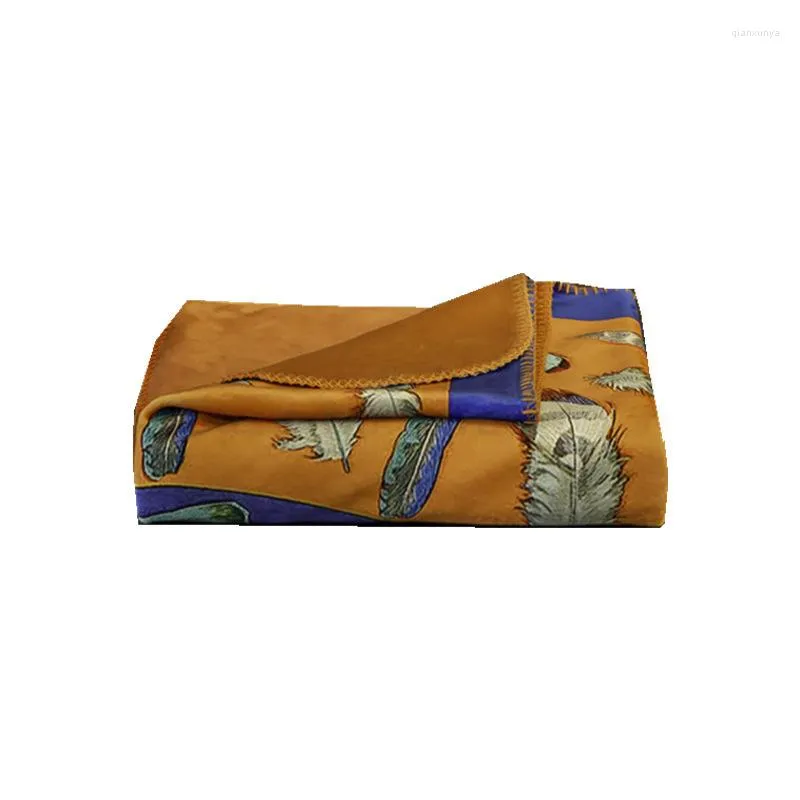 Cobertores Clanta de luxo Padrão de um lado de um lado multifuncional para a cama Material macio e espesso