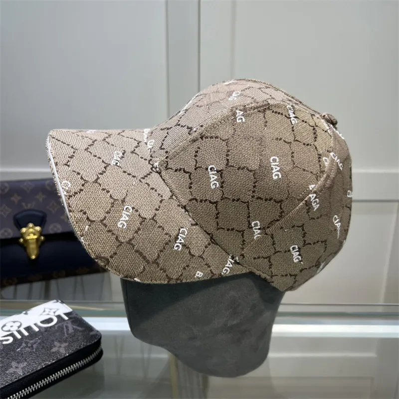 Moda Letterged Baskılı Cap Mens Designer Serin Caps Bayanlar Lüks Sunhat Sportif Güneş Şapkaları Yürüyüş Aksesuarları Yüksek Kalite