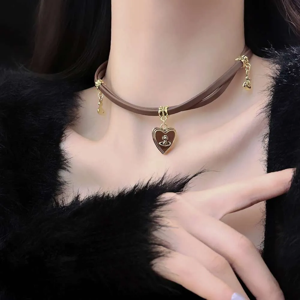 Maillard Drops Oil Saturn Love Pendant Double Layer Clavicle Chain Female Minority Light Temperament Fashion Versatile Necklace