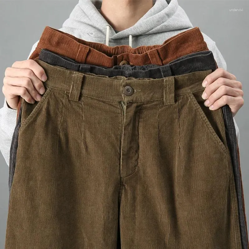Pantaloni da uomo in velluto a coste larghi uomo marrone nero inverno autunno stile giapponese abbigliamento vintage pantaloni larghi capris casual oversize