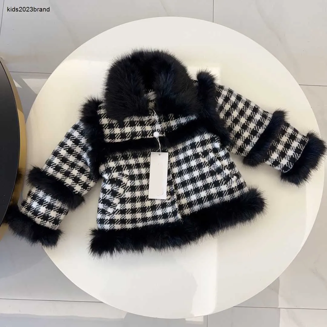 New Cotton kids coat winter Imitation fur kids designer clothes Size 90-140 Black and white stripe design girl jacket Nov10